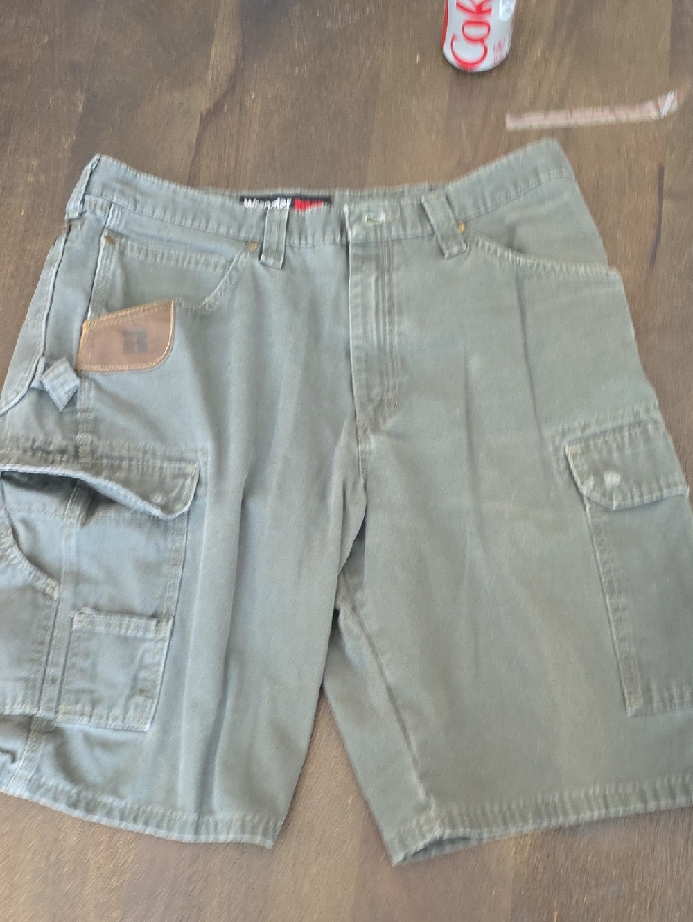 Wrangler  Riggs Men's Cargo Shorts in Olive 36